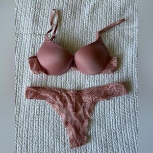 Victoria’s Secret pink bra and thong (selling other matching items)